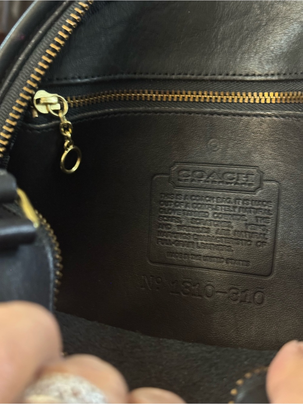 Vintage COACH 1980s Chester
Canteen Crossbody Bag 9901 - Picture 5 of 6